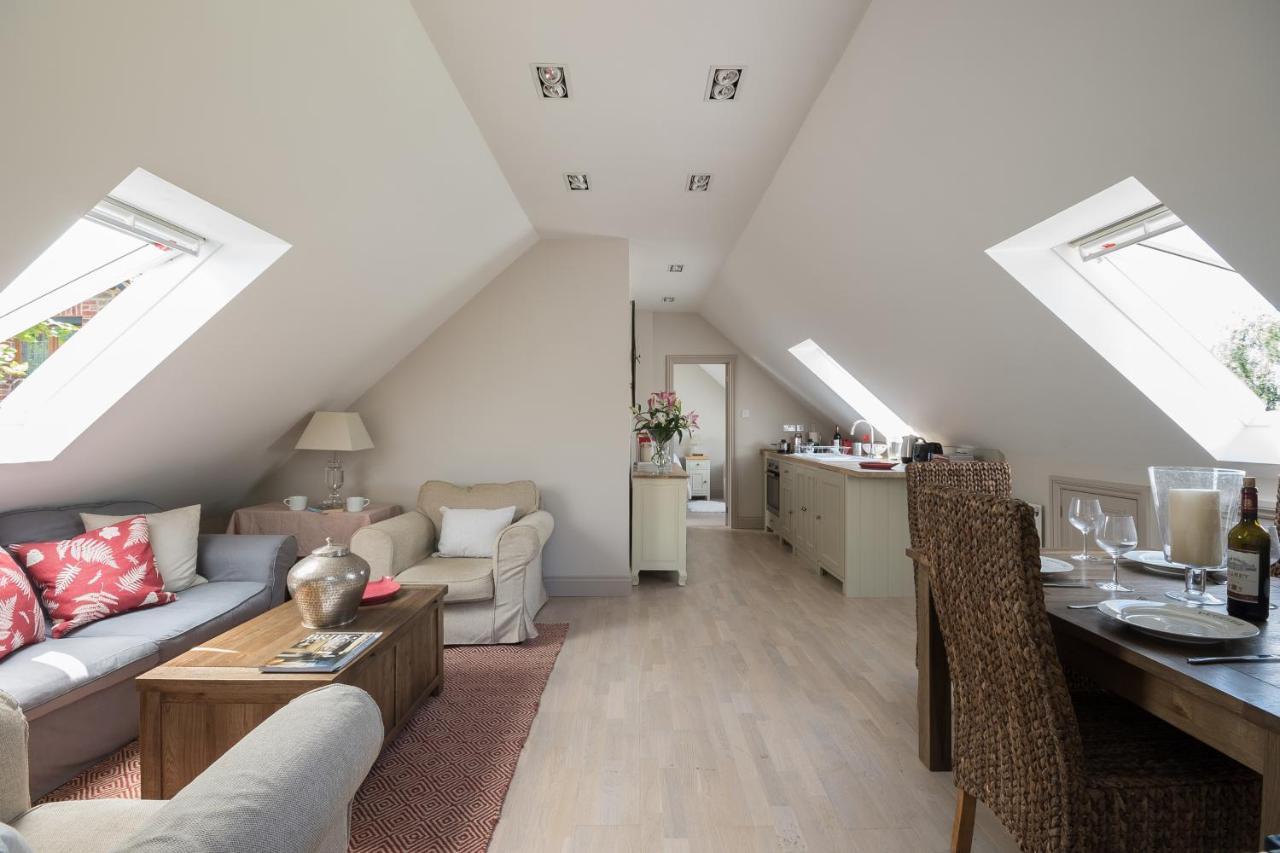 The Loft Apartment Calne Exterior foto